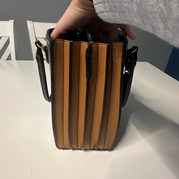 Matching Purse Set of 3 - Picture 5 of 11